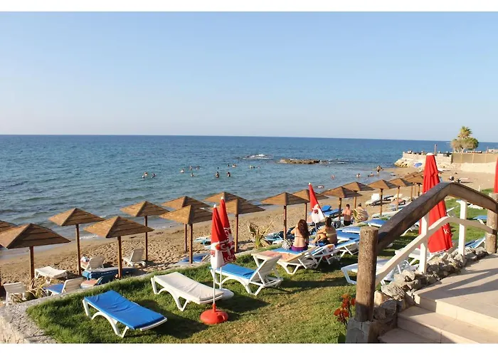 La Hotel & Resort Lapta